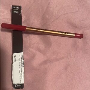 KIKO Creamy Colour Lip Liner - Bold Red